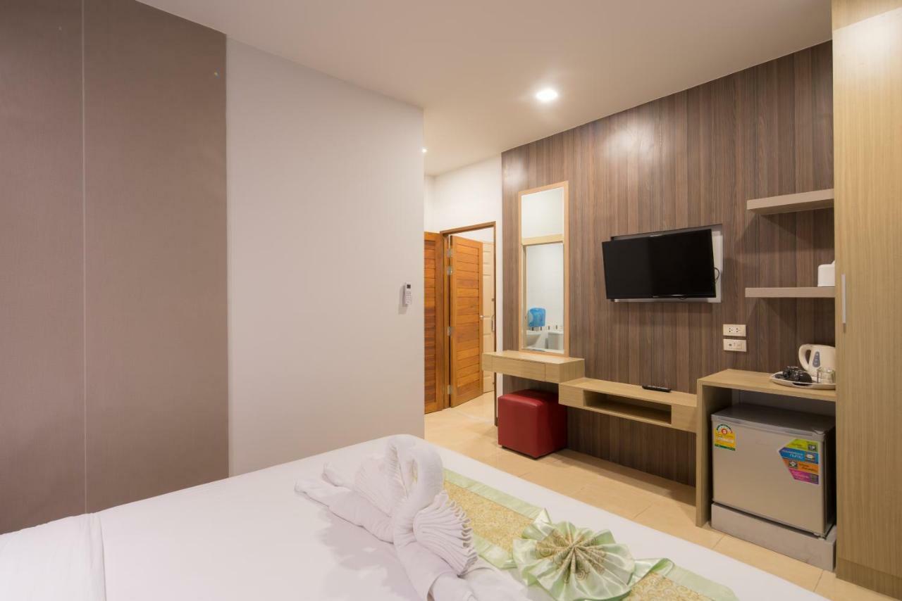 Baan Thai Beach Side Residence Patong Экстерьер фото