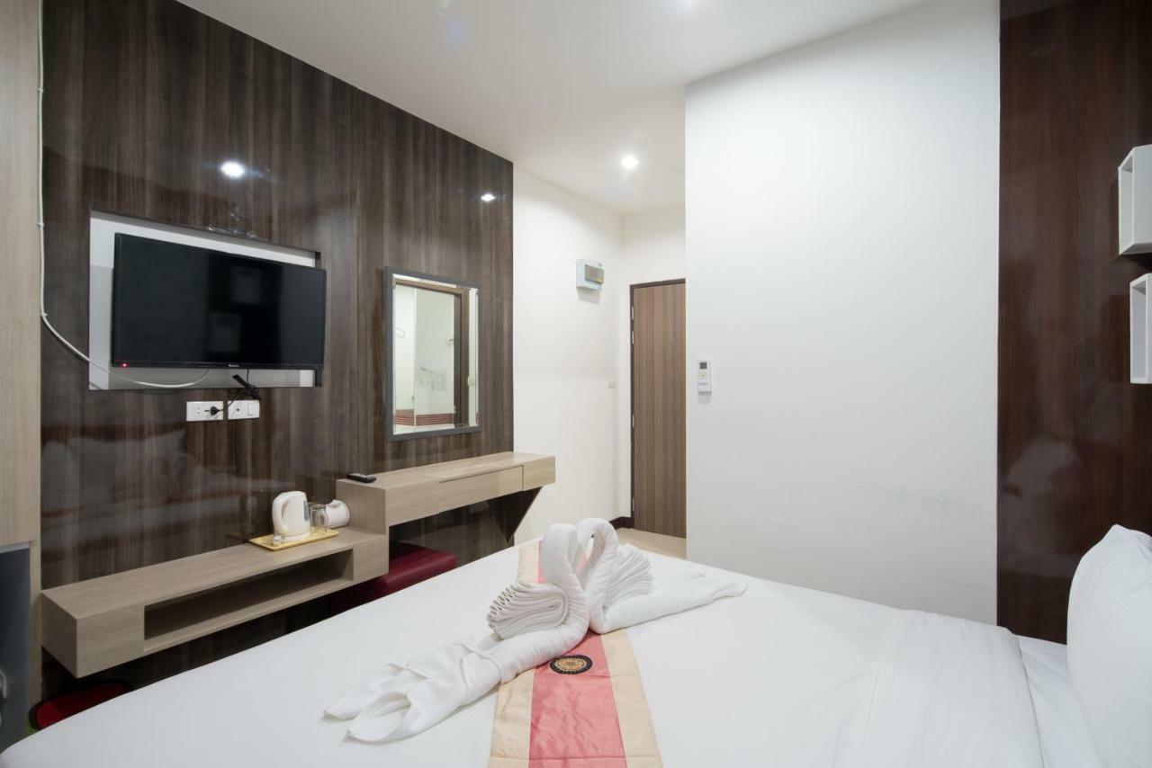 Baan Thai Beach Side Residence Patong Экстерьер фото